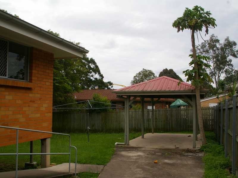 15 Brian Street, Riverview QLD 4303