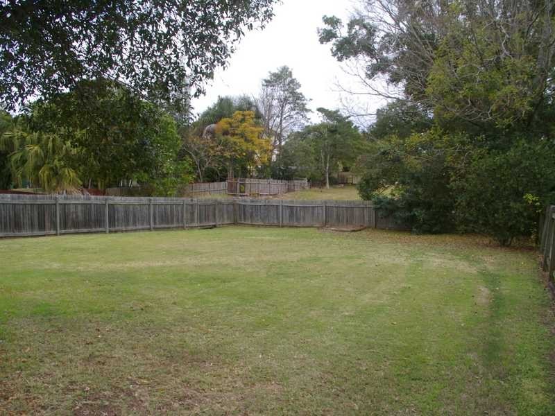 71 Warwick Road, Ipswich QLD 4305