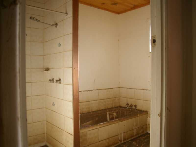 77 Jacaranda Street, East Ipswich QLD 4305