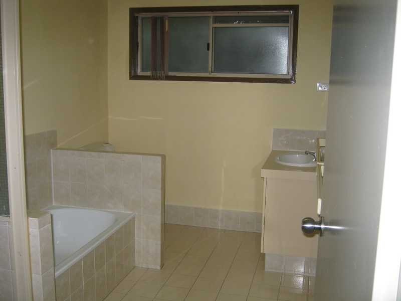 Unit 4/87 Brisbane Road, Redbank QLD 4301