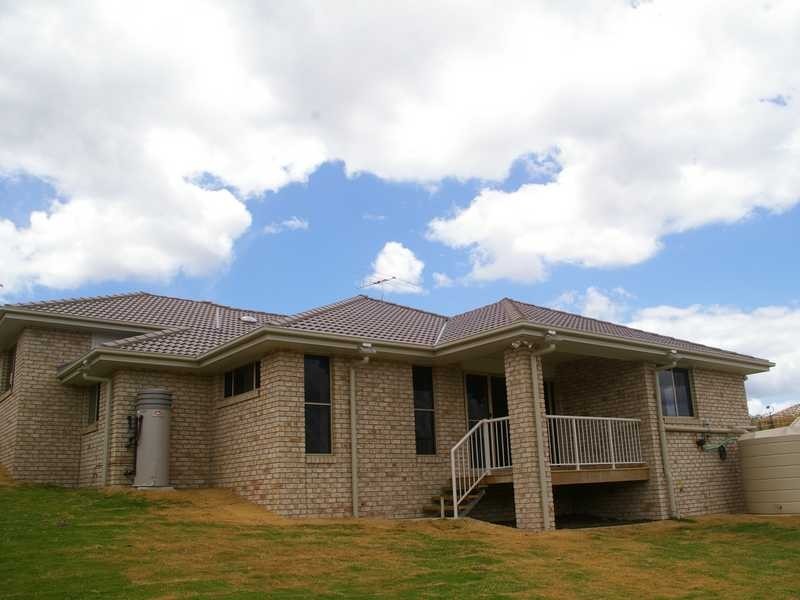 24 Barwell Street, Brassall QLD 4305