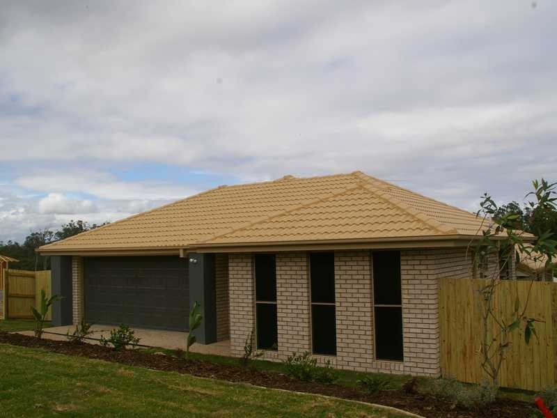 14 Barwell Street, Brassall QLD 4305