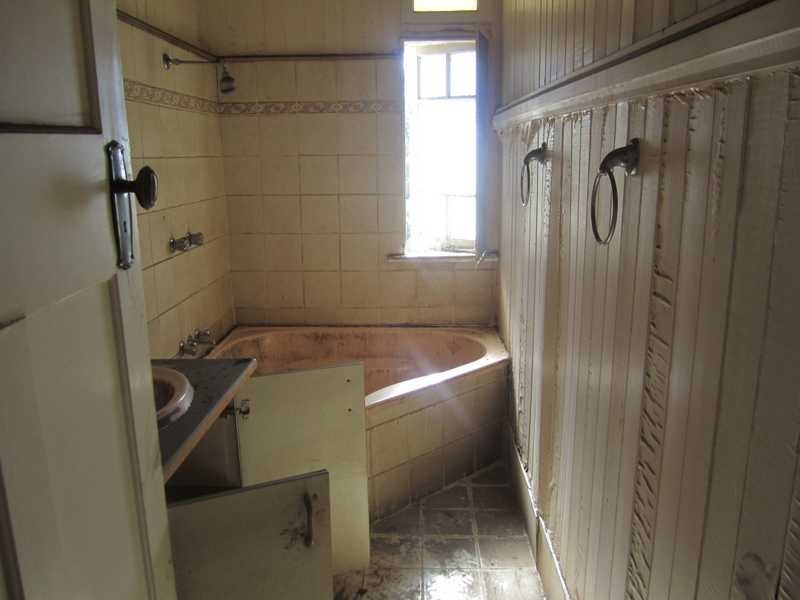 Barellan Point QLD 4306