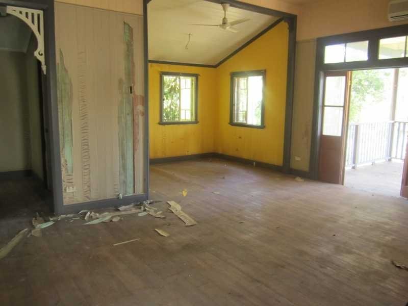 Barellan Point QLD 4306