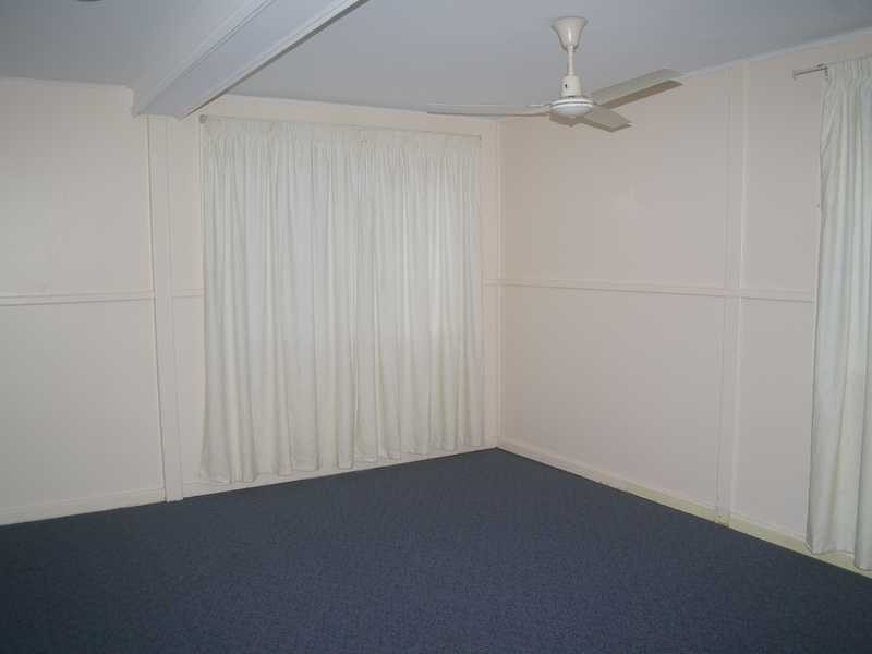 Barellan Point QLD 4306