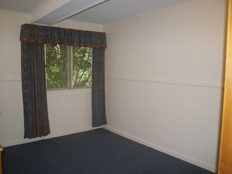 Barellan Point QLD 4306