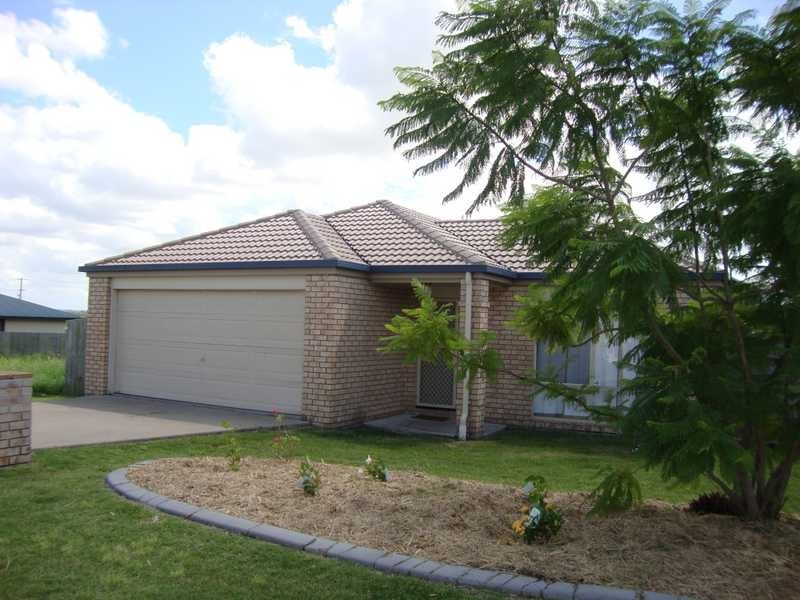 8 Glengarry Lane, Raceview QLD 4305