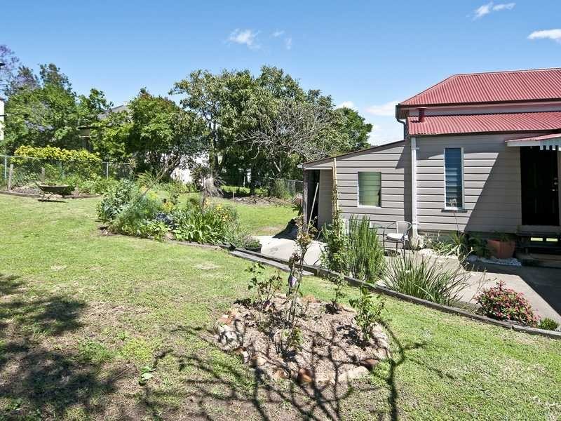 9 Lawrence Street, North Ipswich QLD 4305