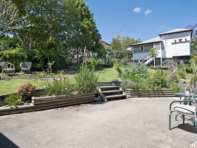 9 Lawrence Street, North Ipswich QLD 4305