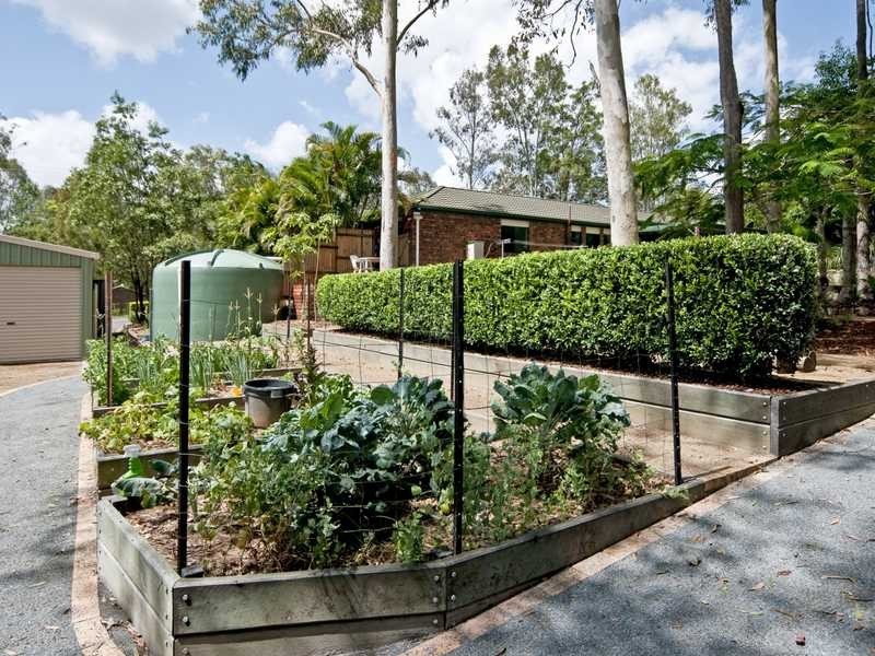 39 Elaine Street, Karalee QLD 4306