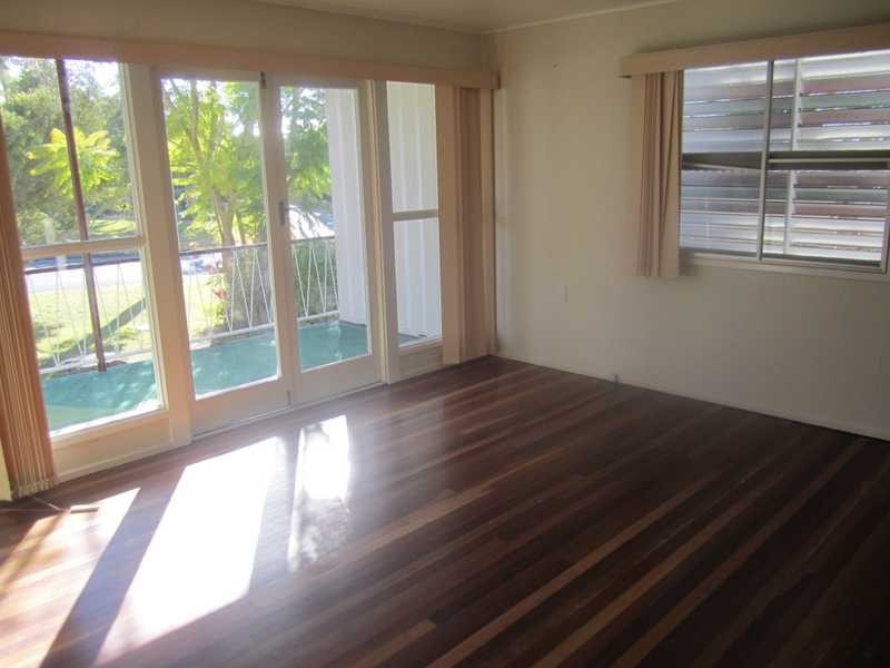 25 Trumpy Street, Silkstone QLD 4304