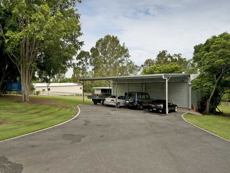 27 Bass Street Barellan Point, Karalee QLD 4306
