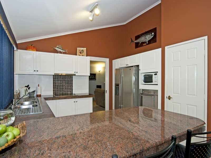 27 Bass Street Barellan Point, Karalee QLD 4306