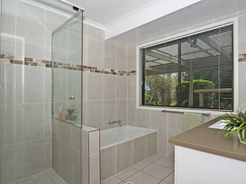 27 Bass Street Barellan Point, Karalee QLD 4306