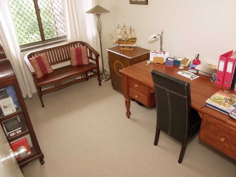 Regents Park QLD 4118