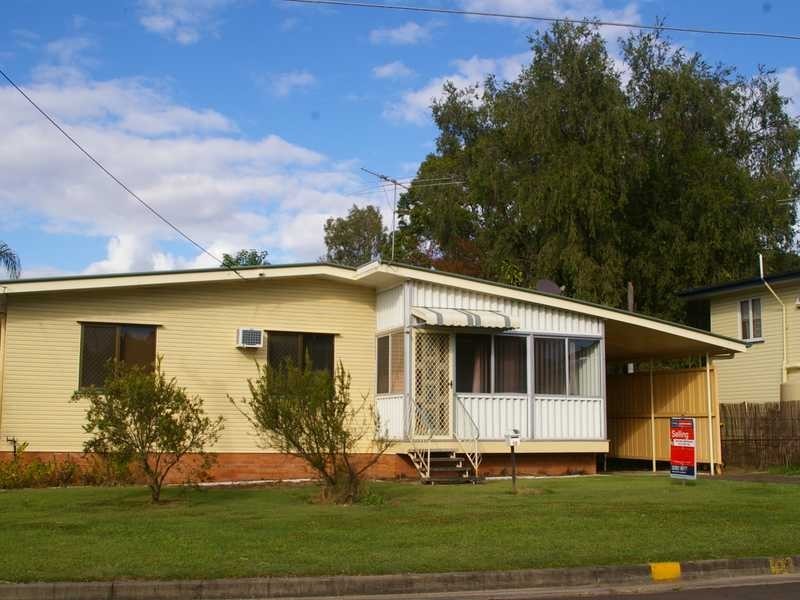 13 Vivian Street, Eastern Heights QLD 4305