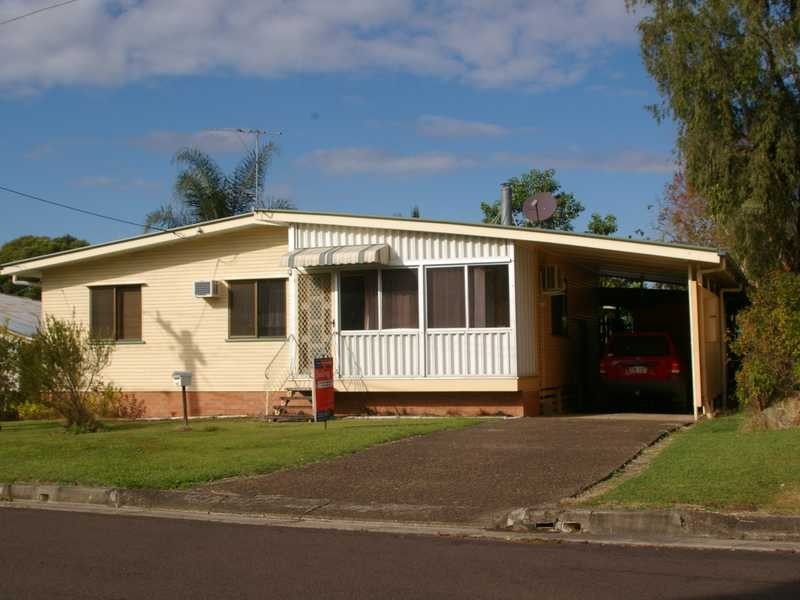 13 Vivian Street, Eastern Heights QLD 4305