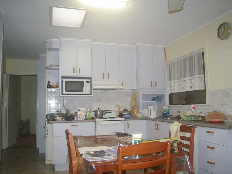 13 Vivian Street, Eastern Heights QLD 4305