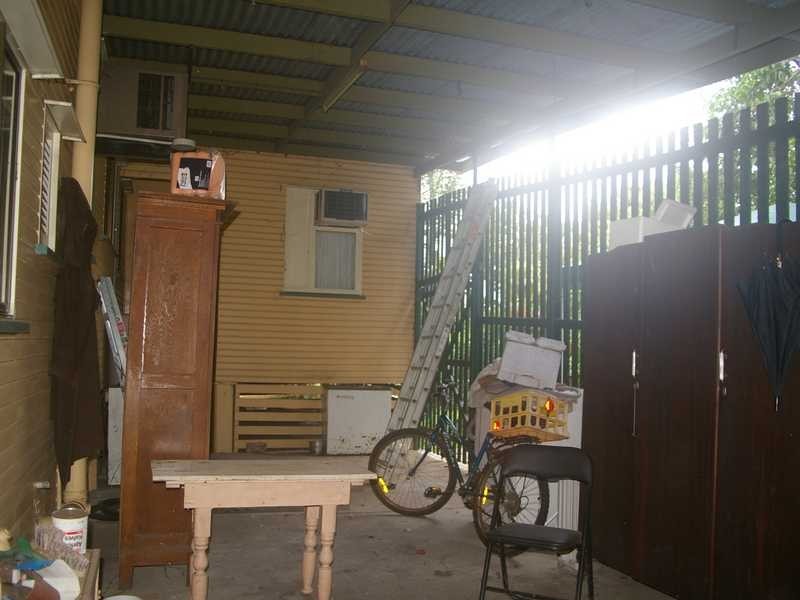 13 Vivian Street, Eastern Heights QLD 4305