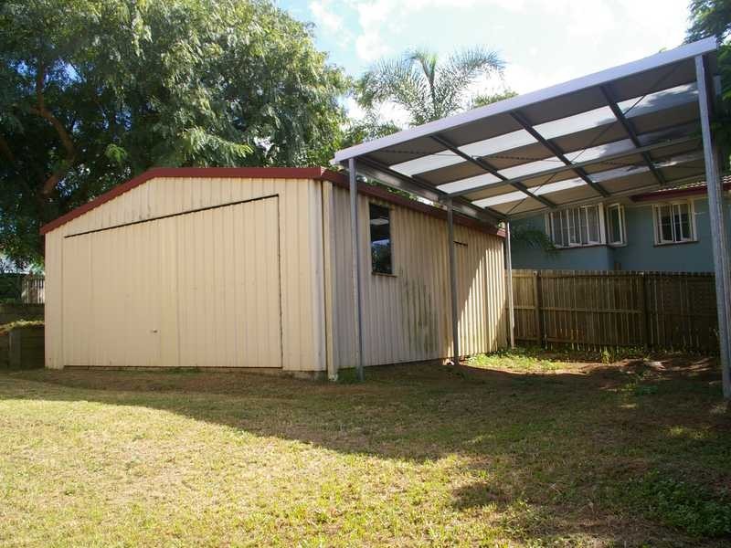 17 Wills Street, Leichhardt QLD 4305