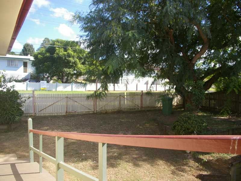 17 Wills Street, Leichhardt QLD 4305