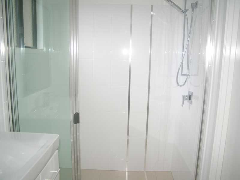 Unit 1-6/8 Macquarie Street, Booval QLD 4304