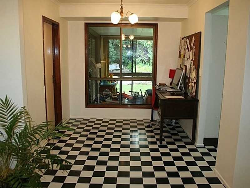 9 Kingfisher Court, Bundamba QLD 4304