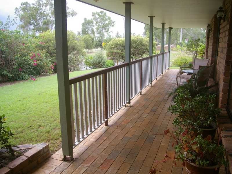 2 Amor Court, Yamanto QLD 4305