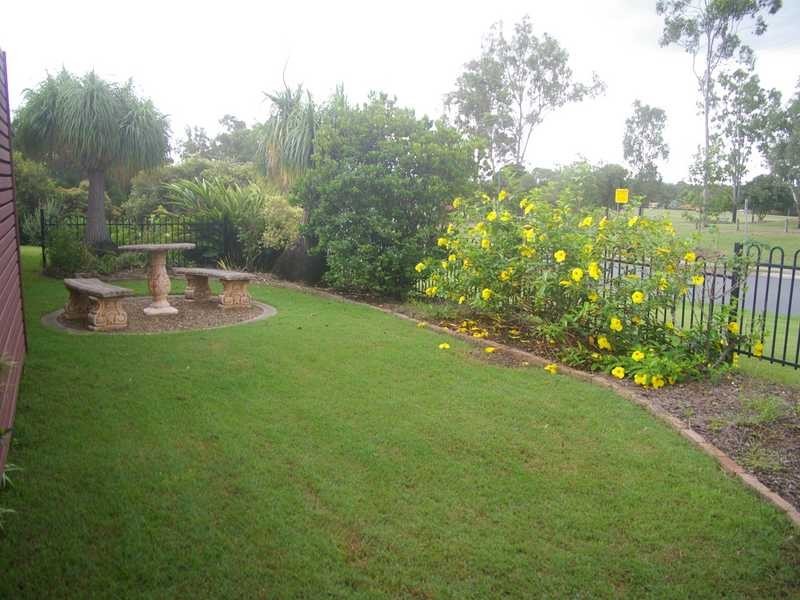 2 Amor Court, Yamanto QLD 4305