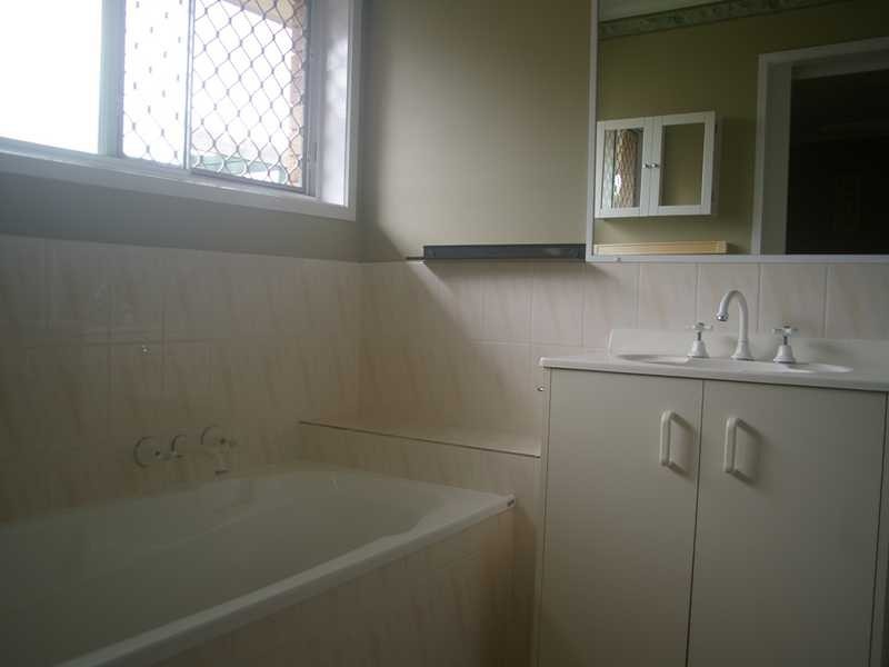 Unit 2/2 Keating Court, Goodna QLD 4300