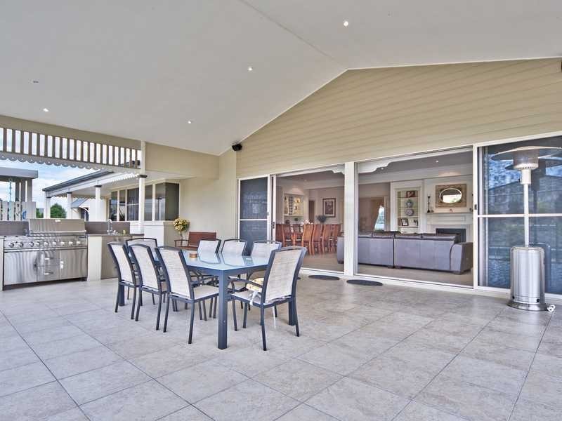 14 President Circuit, Karalee QLD 4306