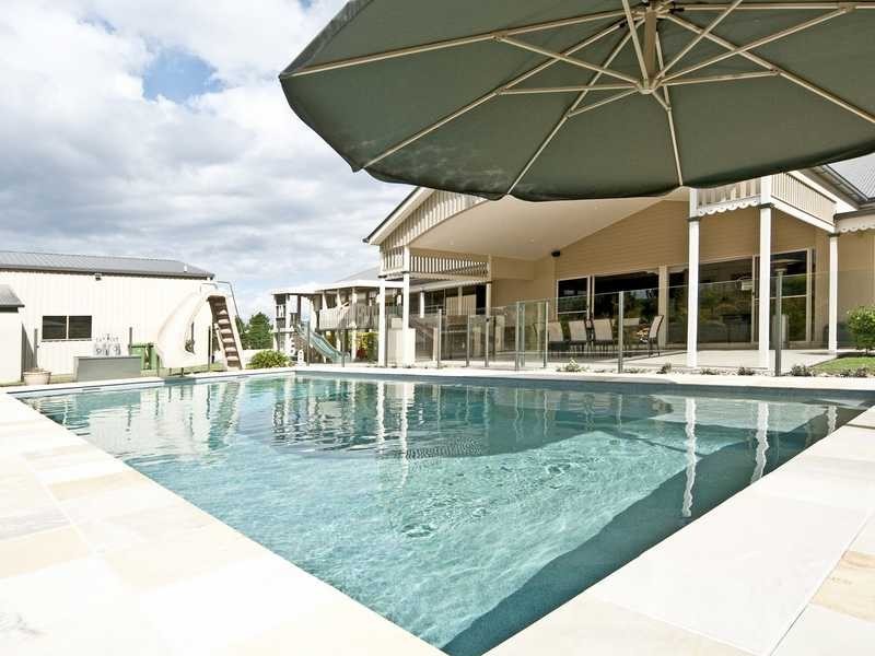 14 President Circuit, Karalee QLD 4306