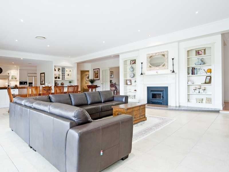 14 President Circuit, Karalee QLD 4306