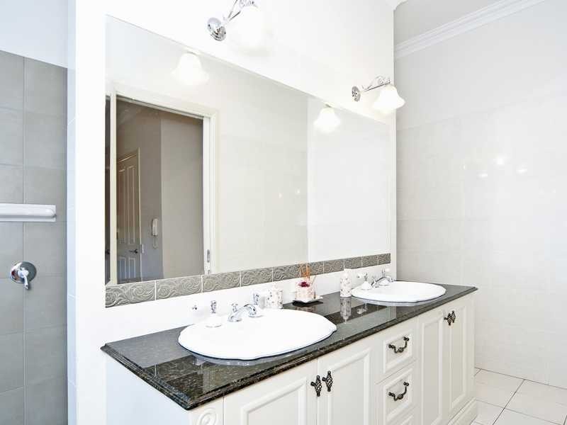 14 President Circuit, Karalee QLD 4306