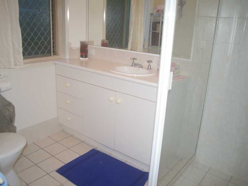 21 Brisbane Road, Dinmore QLD 4303