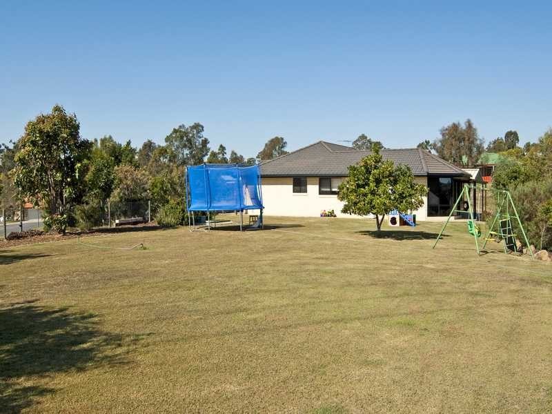2 Paroo Place, Karalee QLD 4306