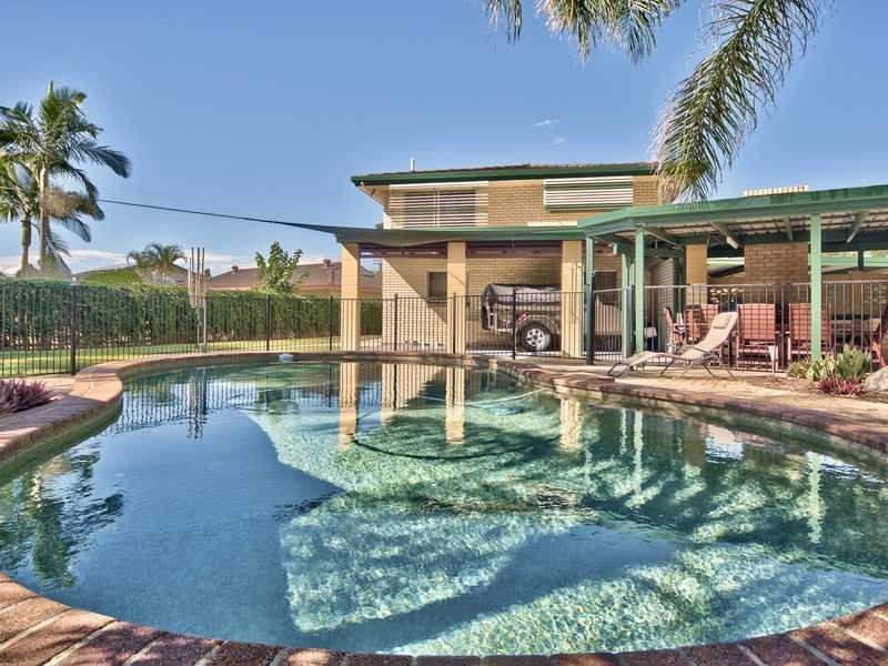 1 Creston Street, Raceview QLD 4305