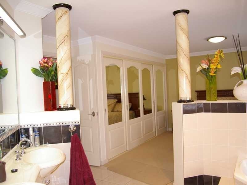 15 Alexandra Close, Flinders View QLD 4305