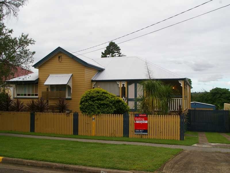 25 North Station Road, Booval QLD 4304