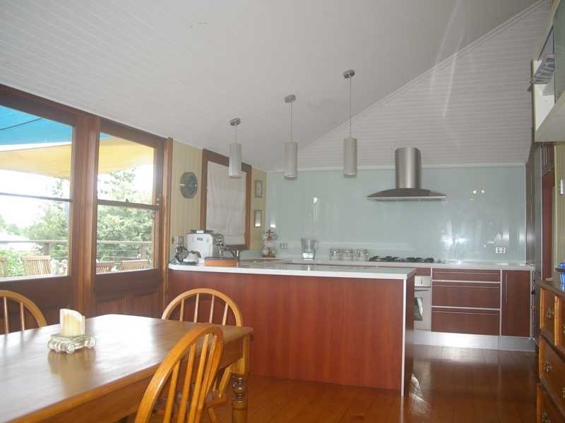 25 North Station Road, Booval QLD 4304