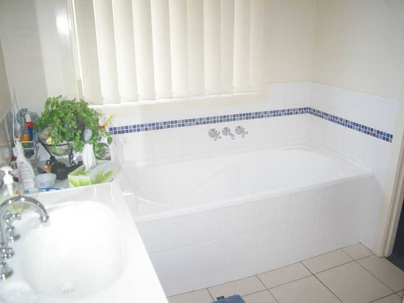 Collingwood Park QLD 4301