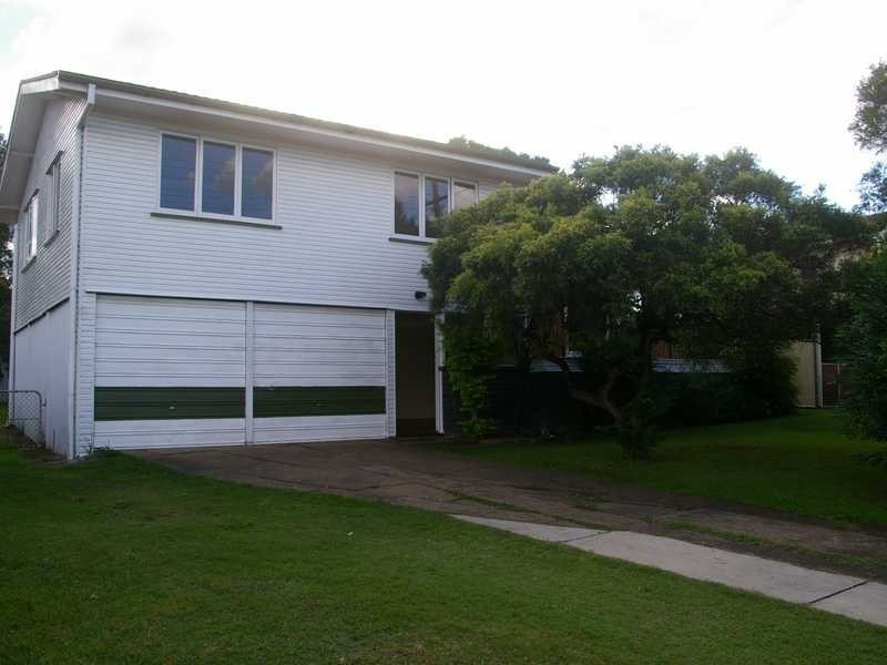 41 Raceview Street, Eastern Heights QLD 4305
