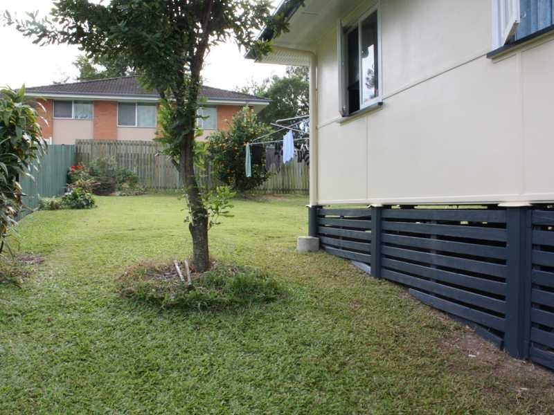 28 Gibbs Street, Riverview QLD 4303