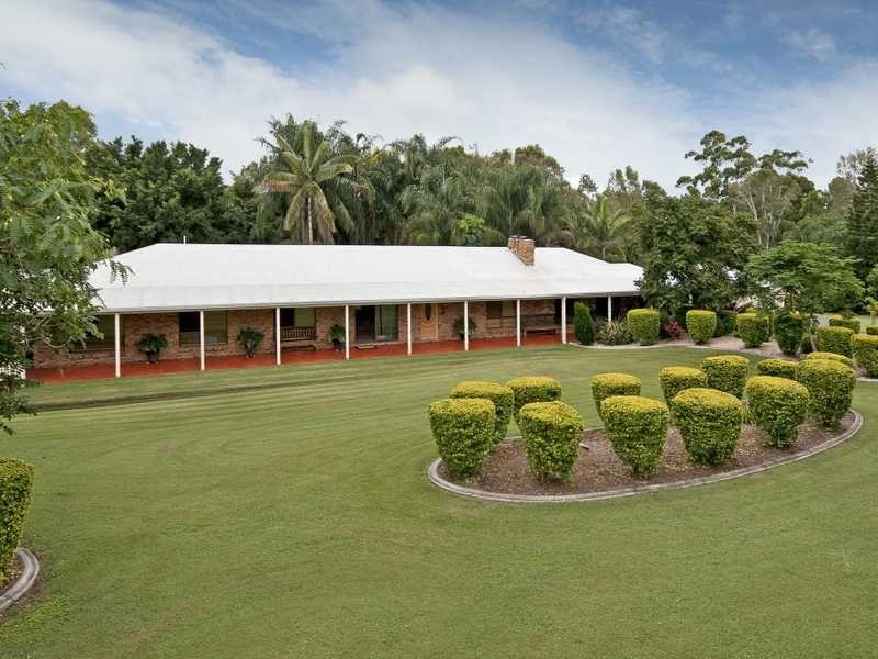 27 Bass Street Barellan Point, Karalee QLD 4306