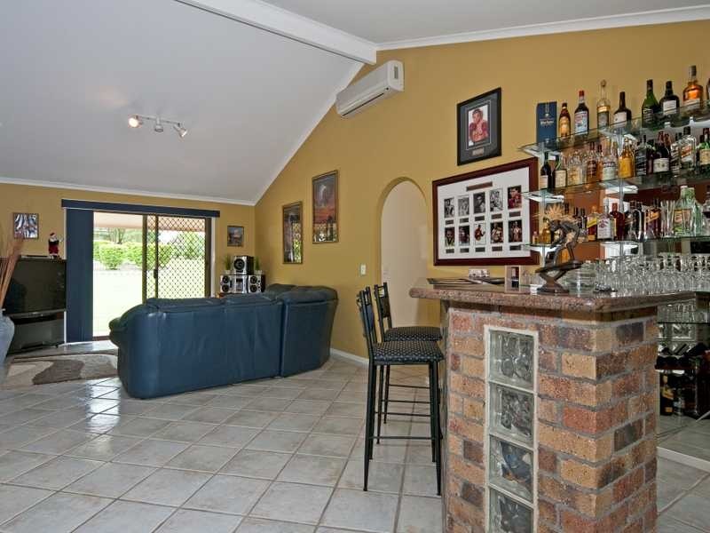 27 Bass Street Barellan Point, Karalee QLD 4306