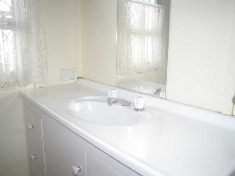 9 Canning Street, North Ipswich QLD 4305