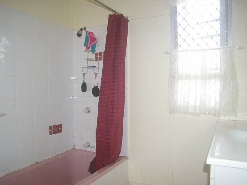 9 Canning Street, North Ipswich QLD 4305