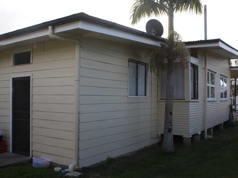 7 Selwyn Street, North Booval QLD 4304