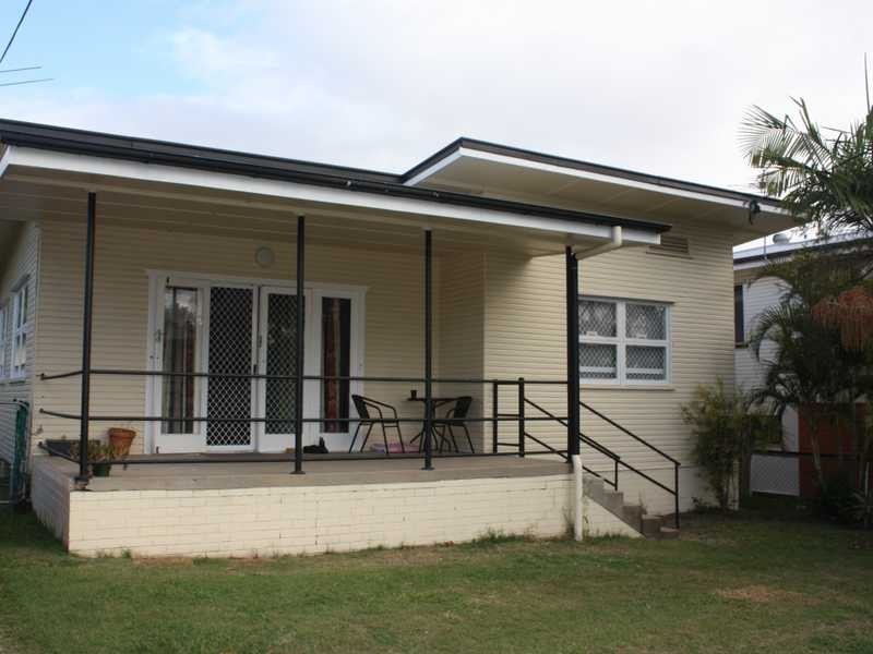 7 Selwyn Street, North Booval QLD 4304