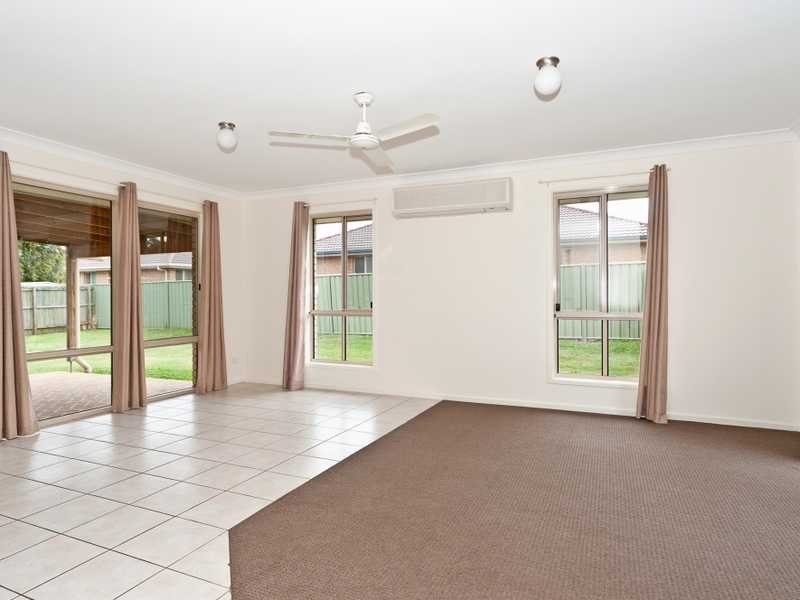 8 Glengarry Lane, Raceview QLD 4305